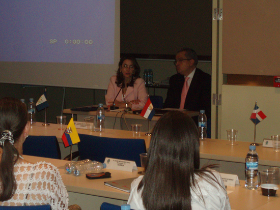 La Secretaria General de la OISS, Gina Magnolia Riaño Barón y el Embajador de Colombia en España, Fernando Carrillo Flórez